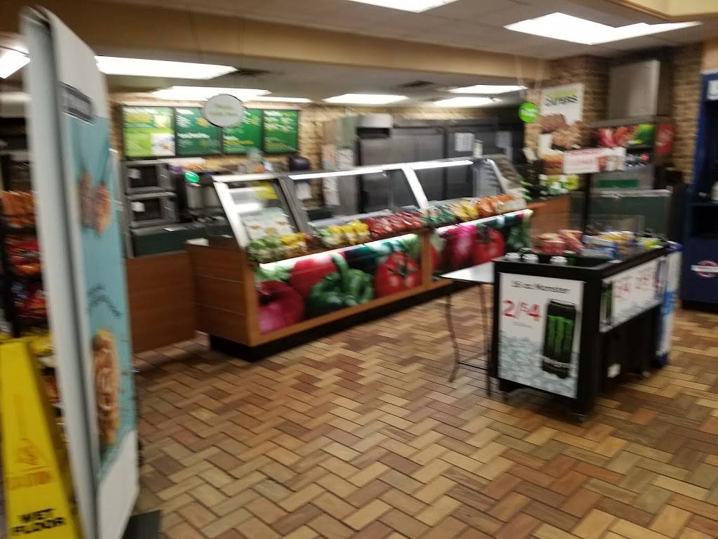 Subway | restaurant | 150 Plaza Park Rd, Lebanon Junction, KY 40150, USA | 5028330810 OR +1 502-833-0810