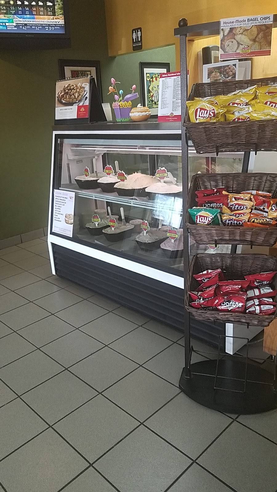 Big Apple Bagels | bakery | 318 S Saginaw Rd, Midland, MI 48640, USA | 9896312400 OR +1 989-631-2400