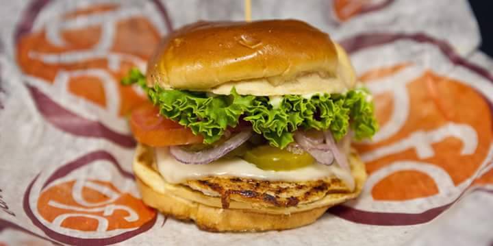 Burger Fusion Company Downtown LaCrosse | restaurant | 200 Pearl St, La Crosse, WI 54601, USA | 6088816398 OR +1 608-881-6398