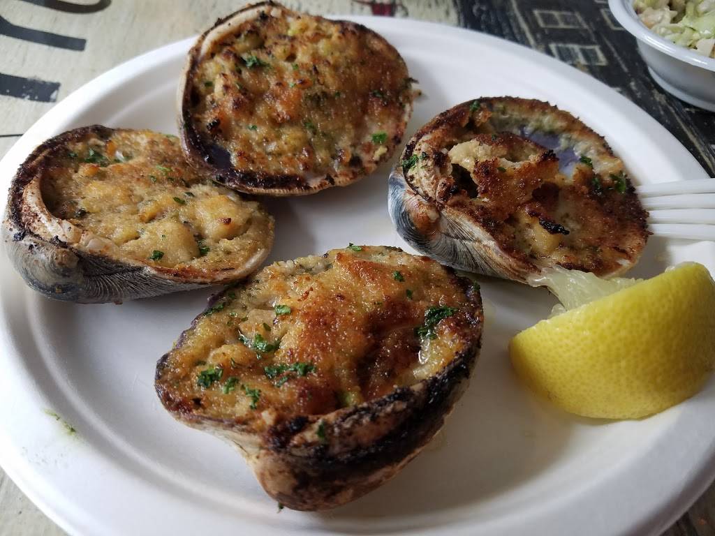 Bostwicks Chowder House | restaurant | 277 Pantigo Rd, East Hampton, NY 11937, USA | 6313241111 OR +1 631-324-1111