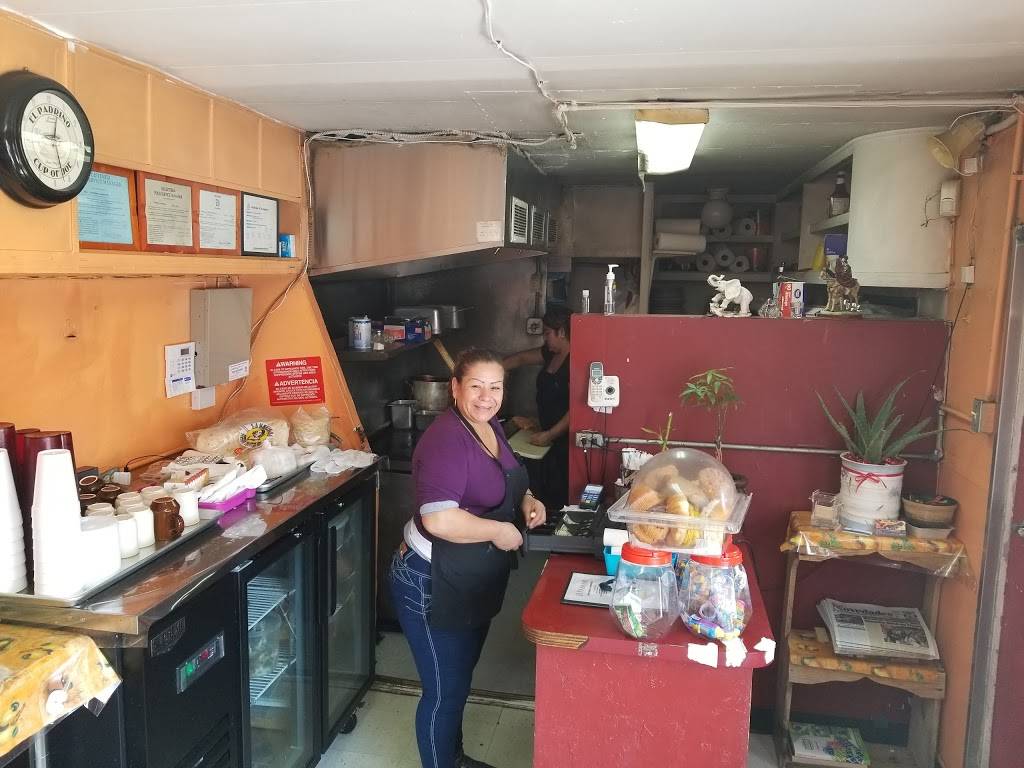 El Padrino | restaurant | 408 W Jefferson Blvd, Dallas, TX 75208, USA | 2149433993 OR +1 214-943-3993