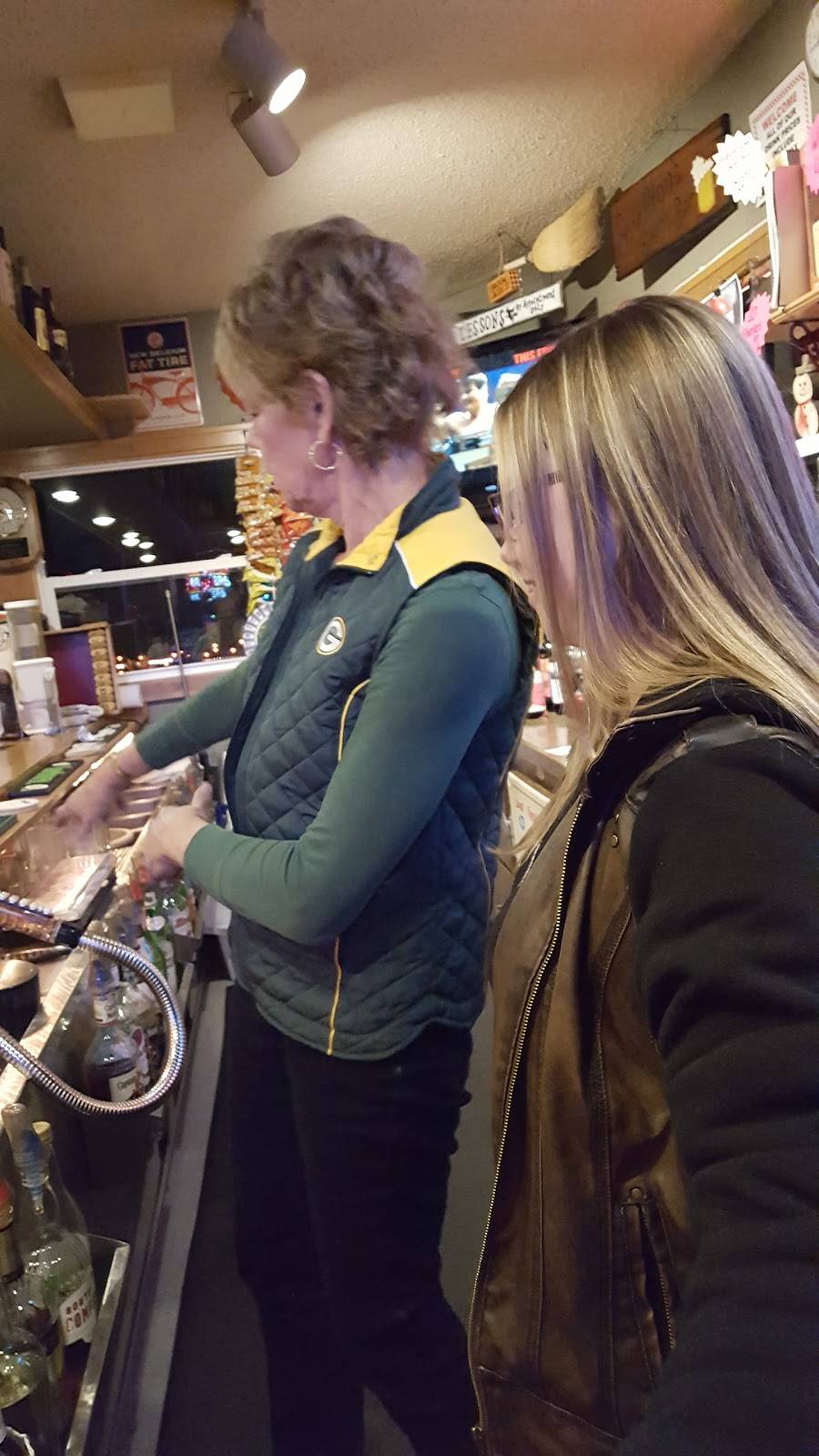 Lindas Lookout | restaurant | N8004 Co Rd A, Watertown, WI 53094, USA | 9206992137 OR +1 920-699-2137