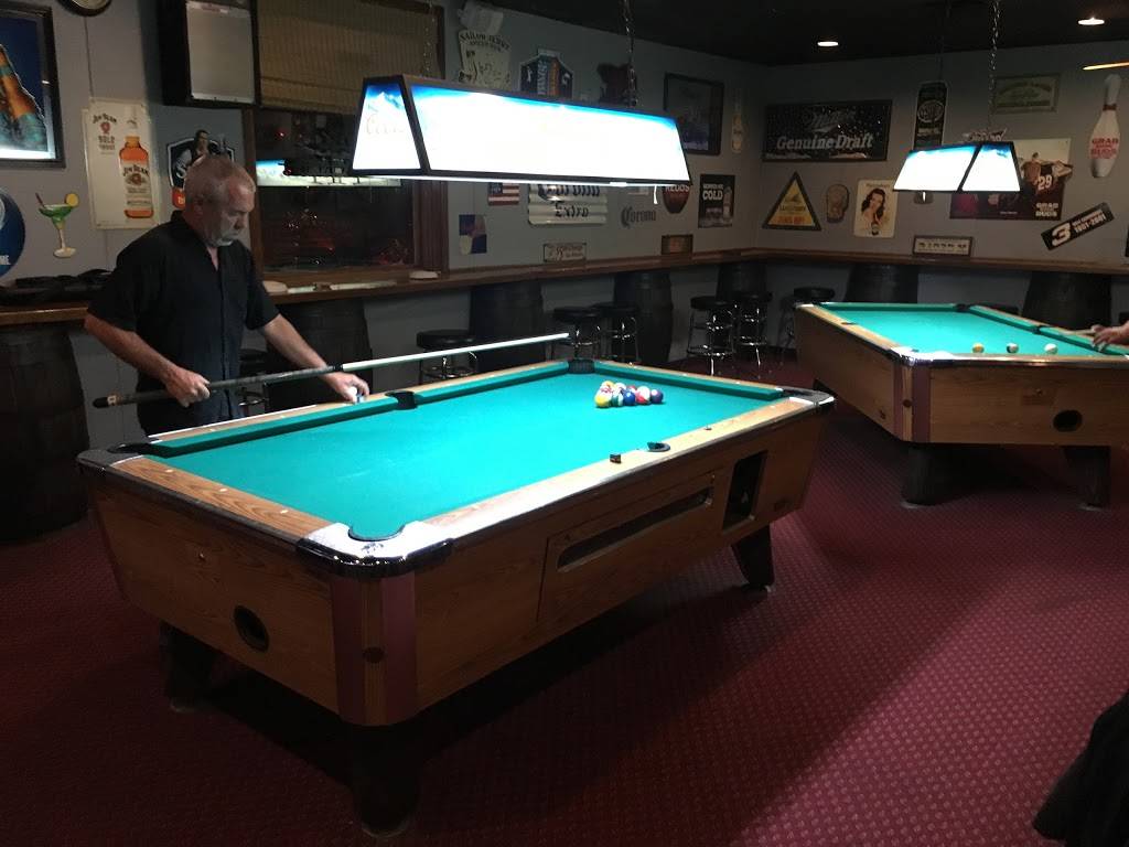 Taps Pub | restaurant | 124 Green Dr, Avilla, IN 46710, USA | 2608973331 OR +1 260-897-3331