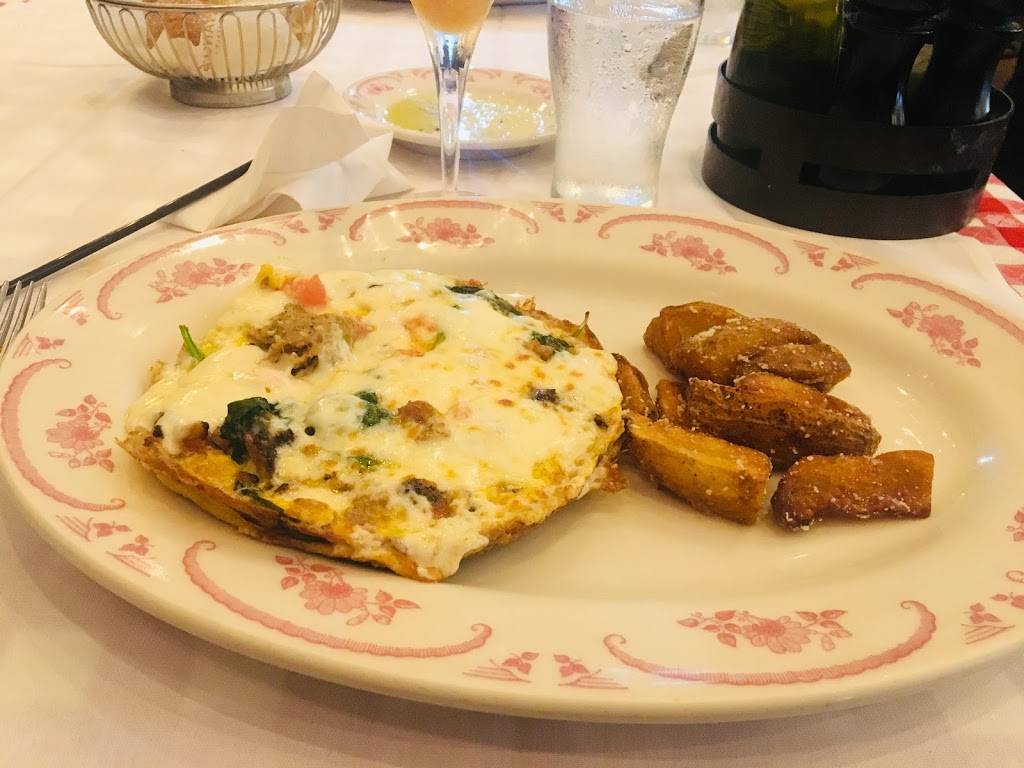 Maggianos Little Italy | restaurant | 8030 Renaissance Pkwy Suite 890, Durham, NC 27713, USA | 9195720070 OR +1 919-572-0070