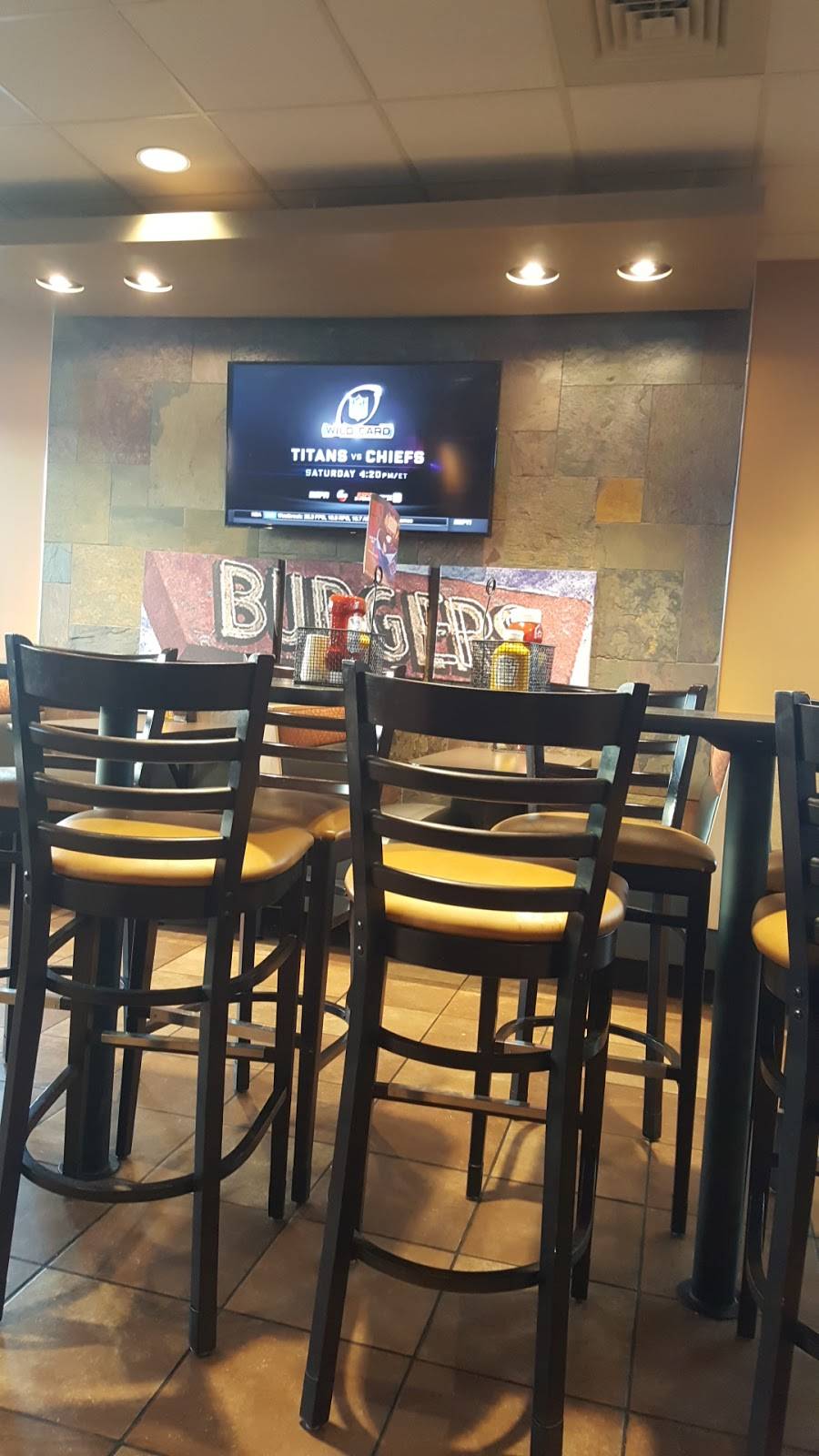 Dairy Queen Grill & Chill | restaurant | 117 W Morris Blvd, Morristown, TN 37813, USA | 4232310601 OR +1 423-231-0601