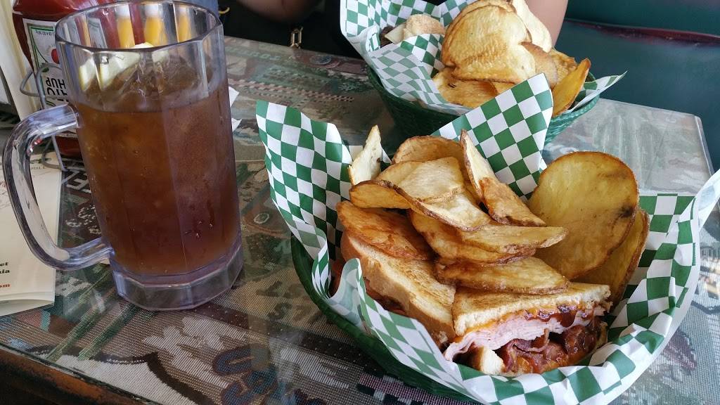 Richmond Bar & Grill | restaurant | 145 Richmond St, El Segundo, CA 90245, USA | 3103227397 OR +1 310-322-7397