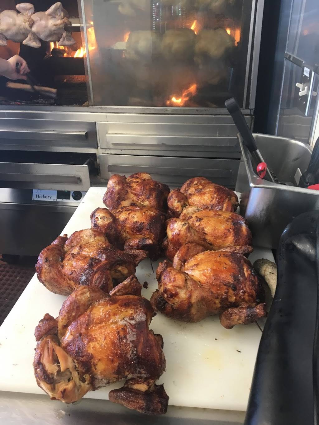 Pollo Vermont Jr | restaurant | 21620 S Figueroa St, Carson, CA 90745, USA | 3102127970 OR +1 310-212-7970