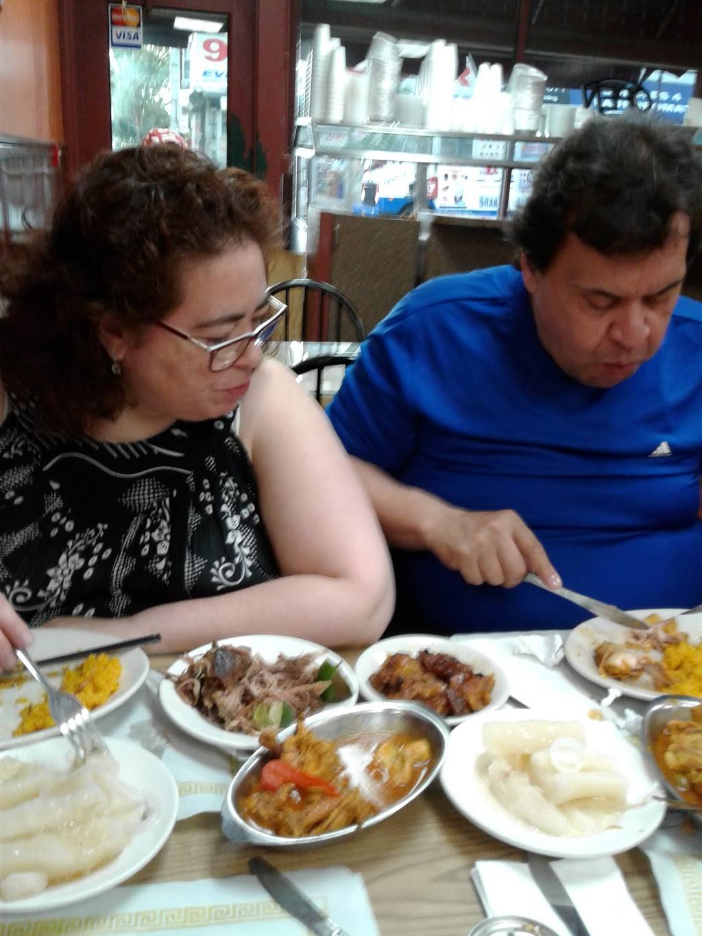 La Concha | restaurant | 384 Central Ave, Jersey City, NJ 07307, USA | 2017952522 OR +1 201-795-2522