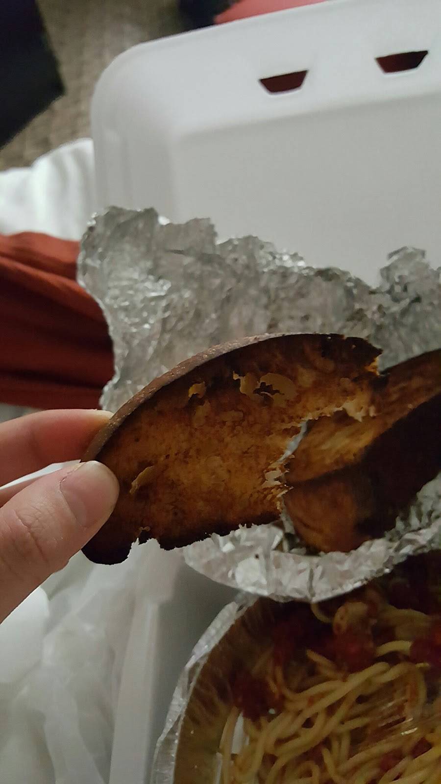 Maggios | restaurant | 2260 Huntington Ave, Alexandria, VA 22303, USA | 7039606700 OR +1 703-960-6700