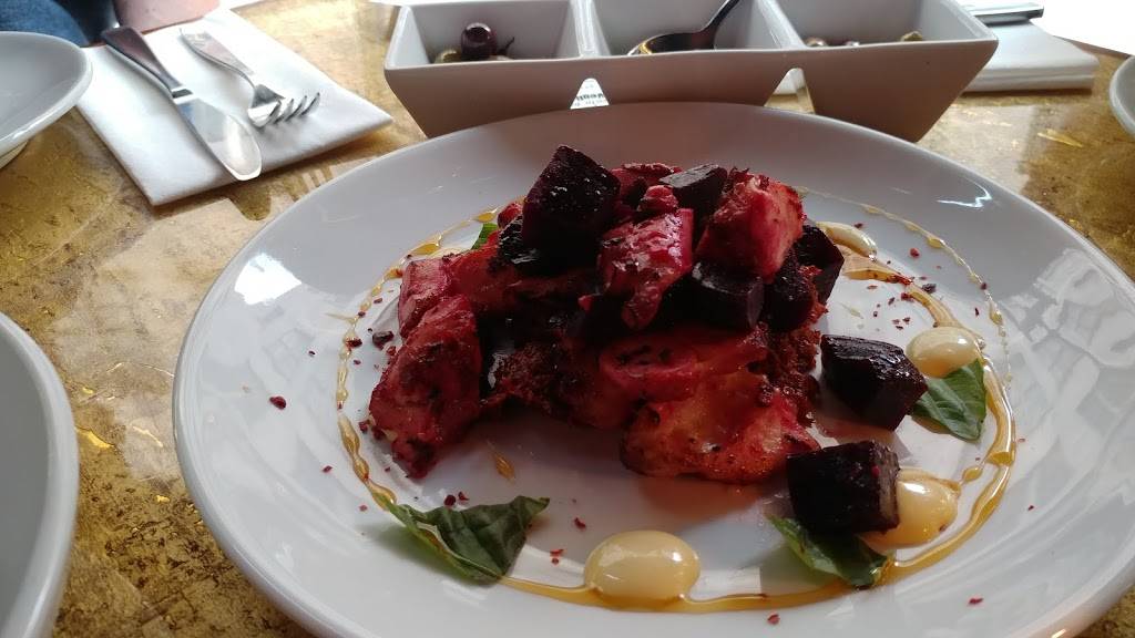 Fortunato | restaurant | 104 Kirk Ave SW, Roanoke, VA 24011, USA | 5404007315 OR +1 540-400-7315