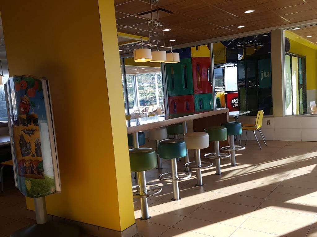 McDonalds | cafe | 4810 Golden Pkwy, Buford, GA 30519, USA | 6784828299 OR +1 678-482-8299