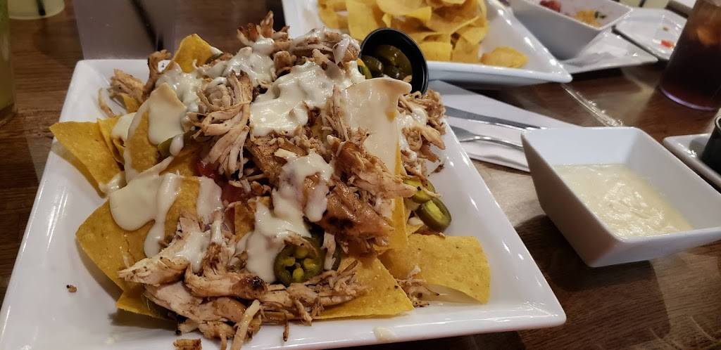 4 Corners Tavern | restaurant | 8250 Champions Gate Blvd, Davenport, FL 33896, USA | 4074792172 OR +1 407-479-2172