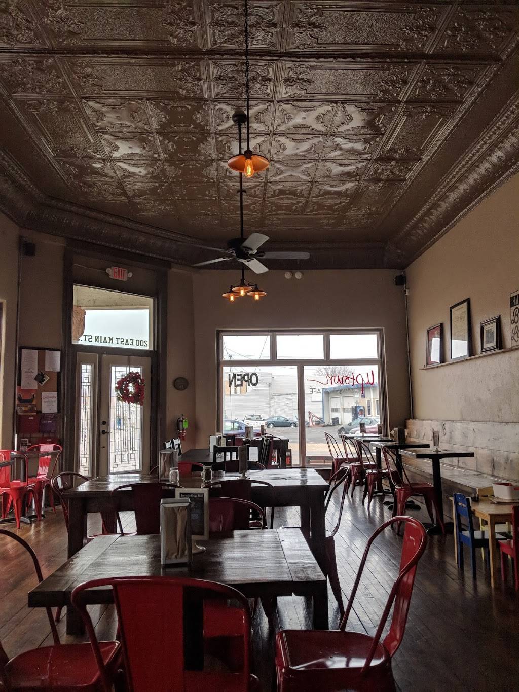 Uptown Market & Café | cafe | 200 E Main St, Leipsic, OH 45856, USA | 4198605180 OR +1 419-860-5180