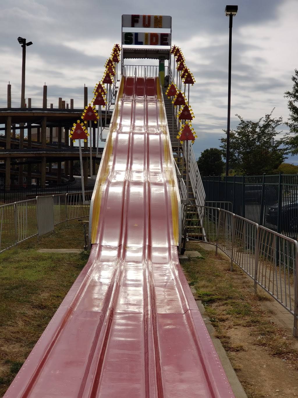 Fun Land of Fredericksburg | restaurant | 1351 Central Park Blvd, Fredericksburg, VA 22401, USA | 5407856700 OR +1 540-785-6700