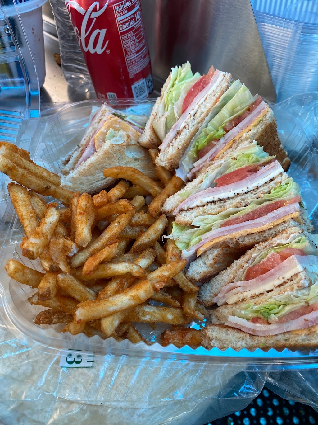 Glenda’s Catering | restaurant | Sunset EB & Carey NS, Pacific Palisades, CA 90272, USA | 3237103647 OR +1 323-710-3647