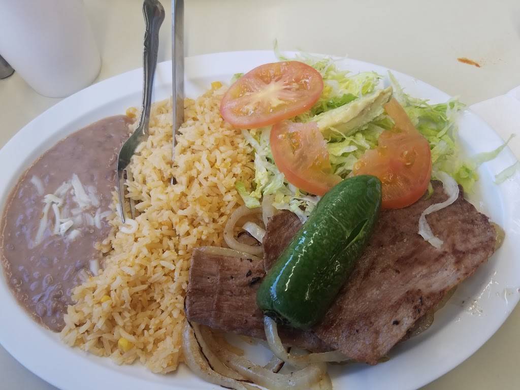 El Rincon Chilango | restaurant | 1133 W 17th St, Santa Ana, CA 92706, USA | 7148365096 OR +1 714-836-5096