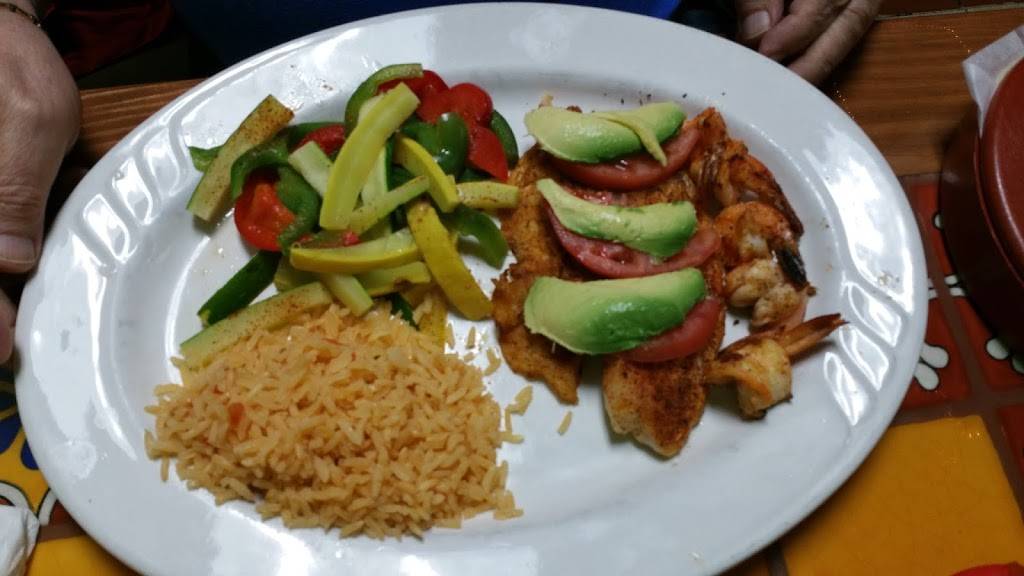 Ruchis Taqueria | restaurant | 6969 Gulf Fwy # 270, Houston, TX 77087, USA | 7136444100 OR +1 713-644-4100