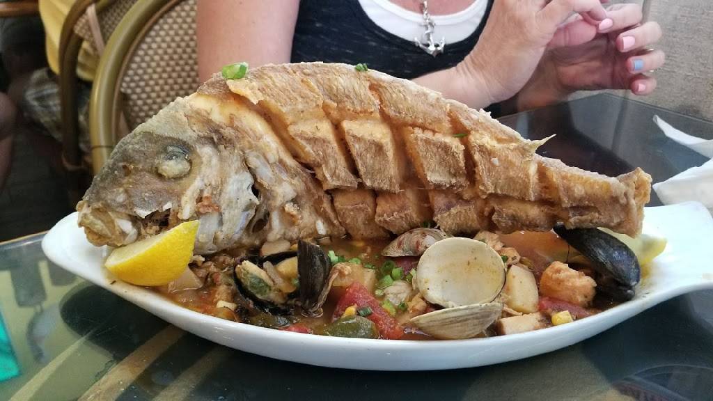 Hog Island Fish Camp | restaurant | 900 Broadway Ave, Dunedin, FL 34698, USA | 7277361179 OR +1 727-736-1179