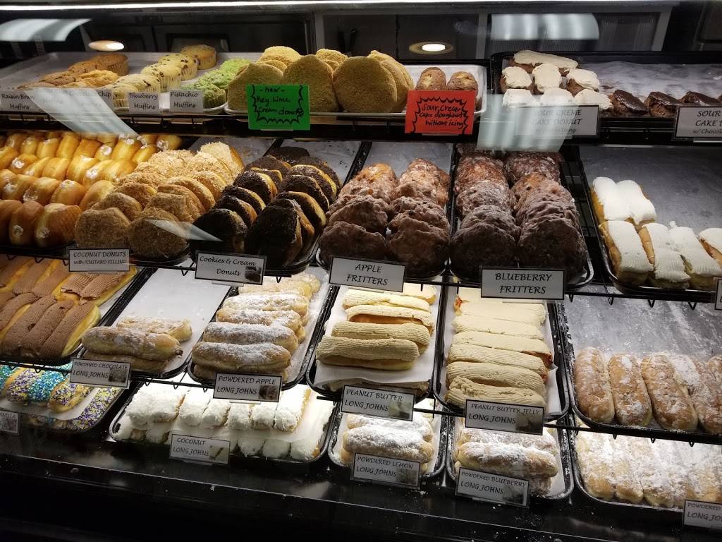 Booths Corner Farmers Market | restaurant | 1362 Naamans Creek Rd, Garnet Valley, PA 19060, USA | 6104850775 OR +1 610-485-0775