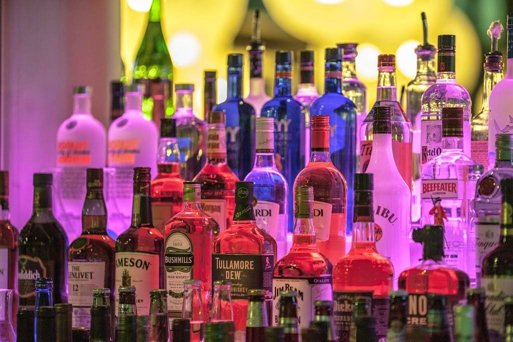 James Place Prime Seafood Sushi | restaurant | 2910 La Jolla Village Dr, La Jolla, CA 92093, USA | 8586387778 OR +1 858-638-7778