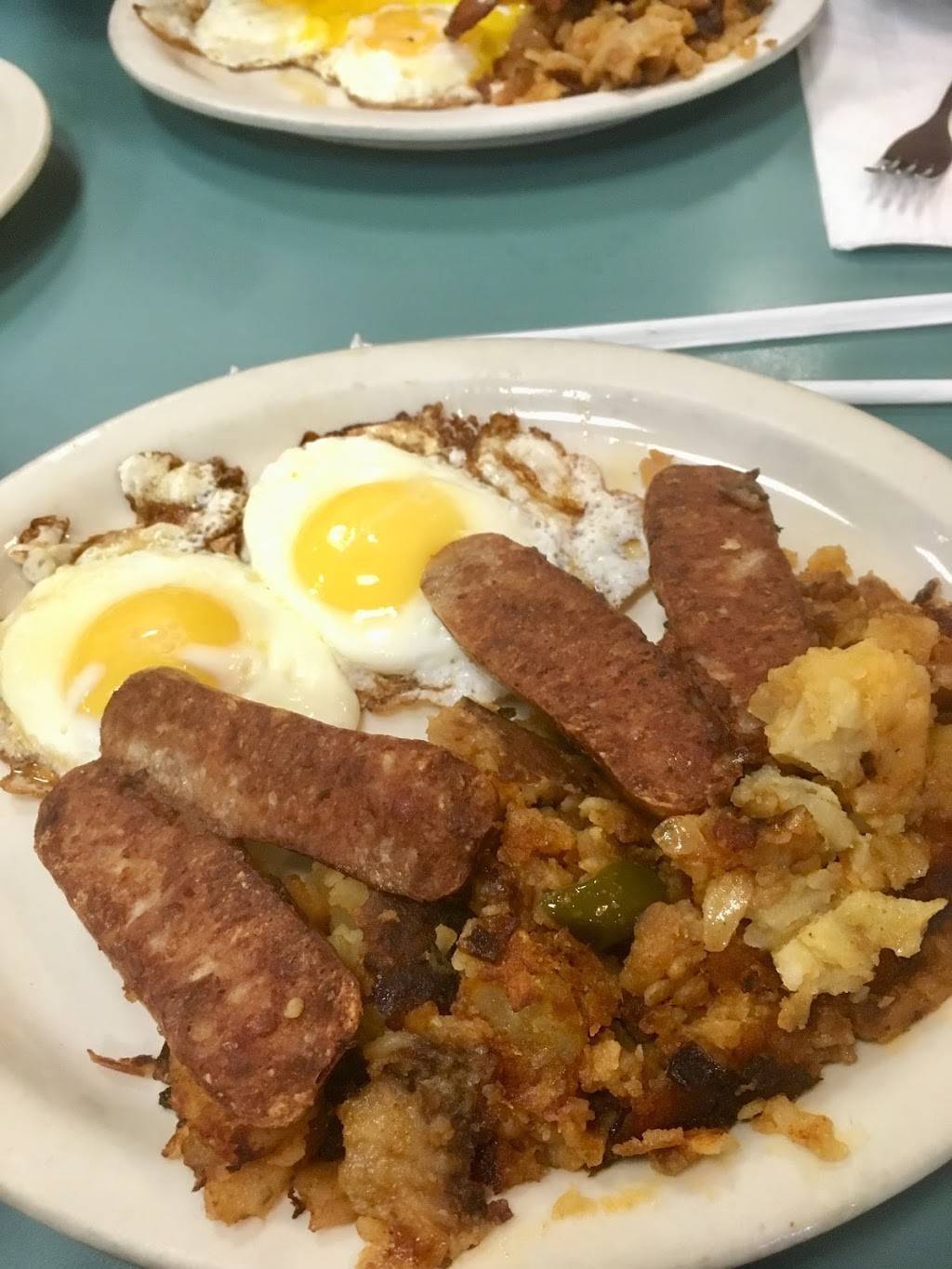 Rainbow Diner | meal takeaway | 2197 White Plains Rd, Bronx, NY 10462, USA | 7188237715 OR +1 718-823-7715