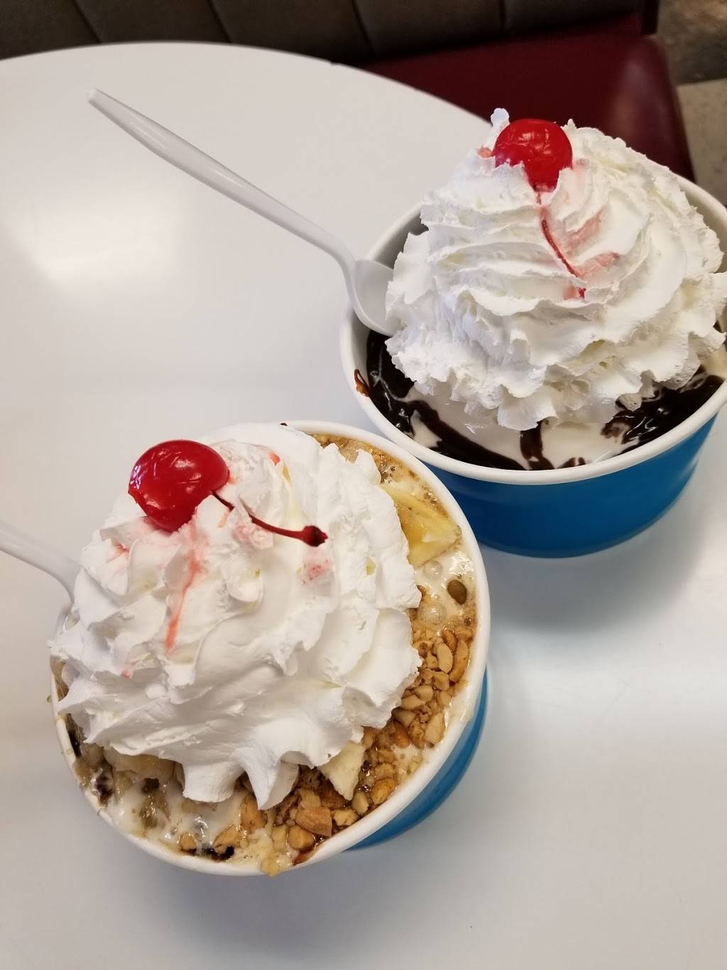 Pine Cone, Too | restaurant | 980 Radio Rd, Little Egg Harbor Township, NJ 08087, USA | 6092963200 OR +1 609-296-3200