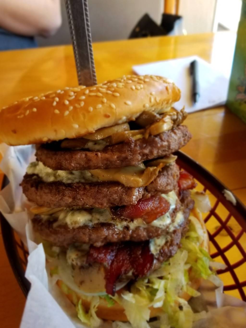 Burger Barn | restaurant | 6404 Pony Express Trail, Pollock Pines, CA 95726, USA | 5303447167 OR +1 530-344-7167