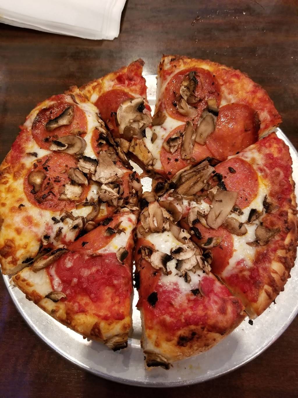 Pizzamania | restaurant | 13547 Telegraph Rd, Whittier, CA 90605, USA | 5629448803 OR +1 562-944-8803
