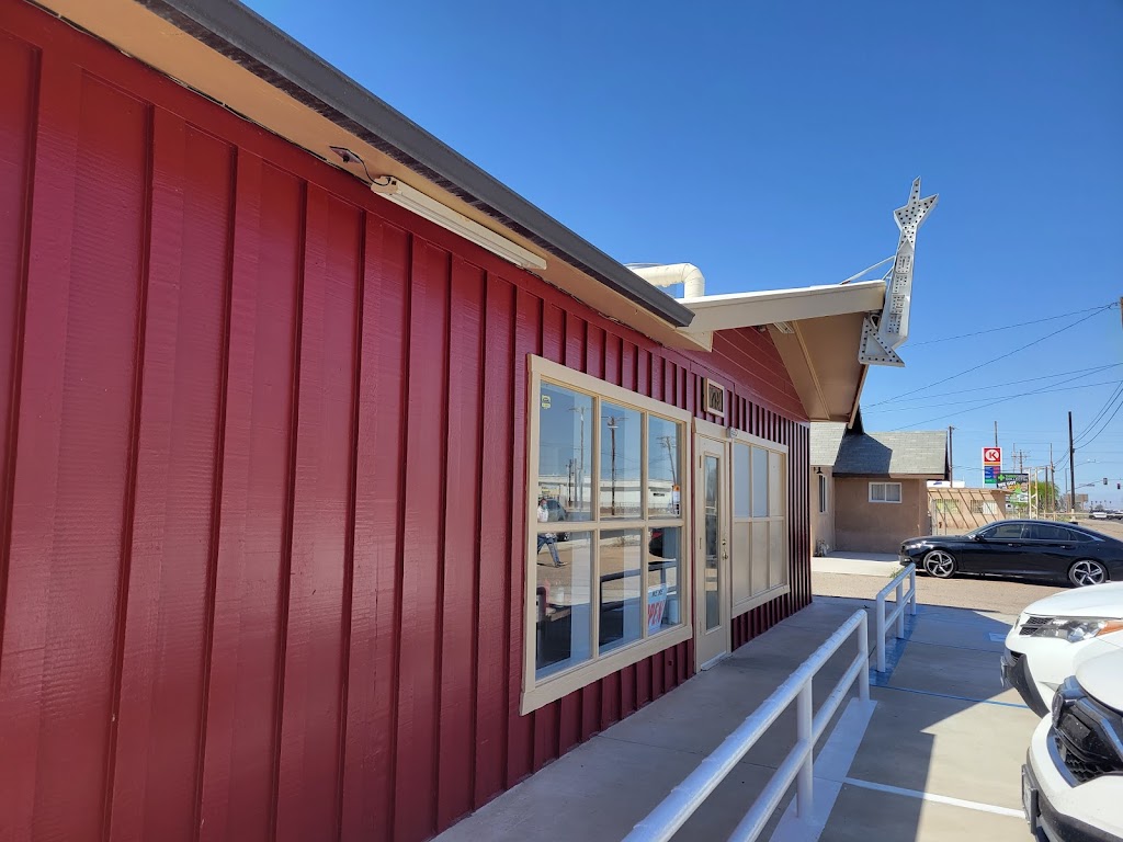 Juniors Cafe | restaurant | 1791 Adams Ave, El Centro, CA 92243, USA | 7603539556 OR +1 760-353-9556