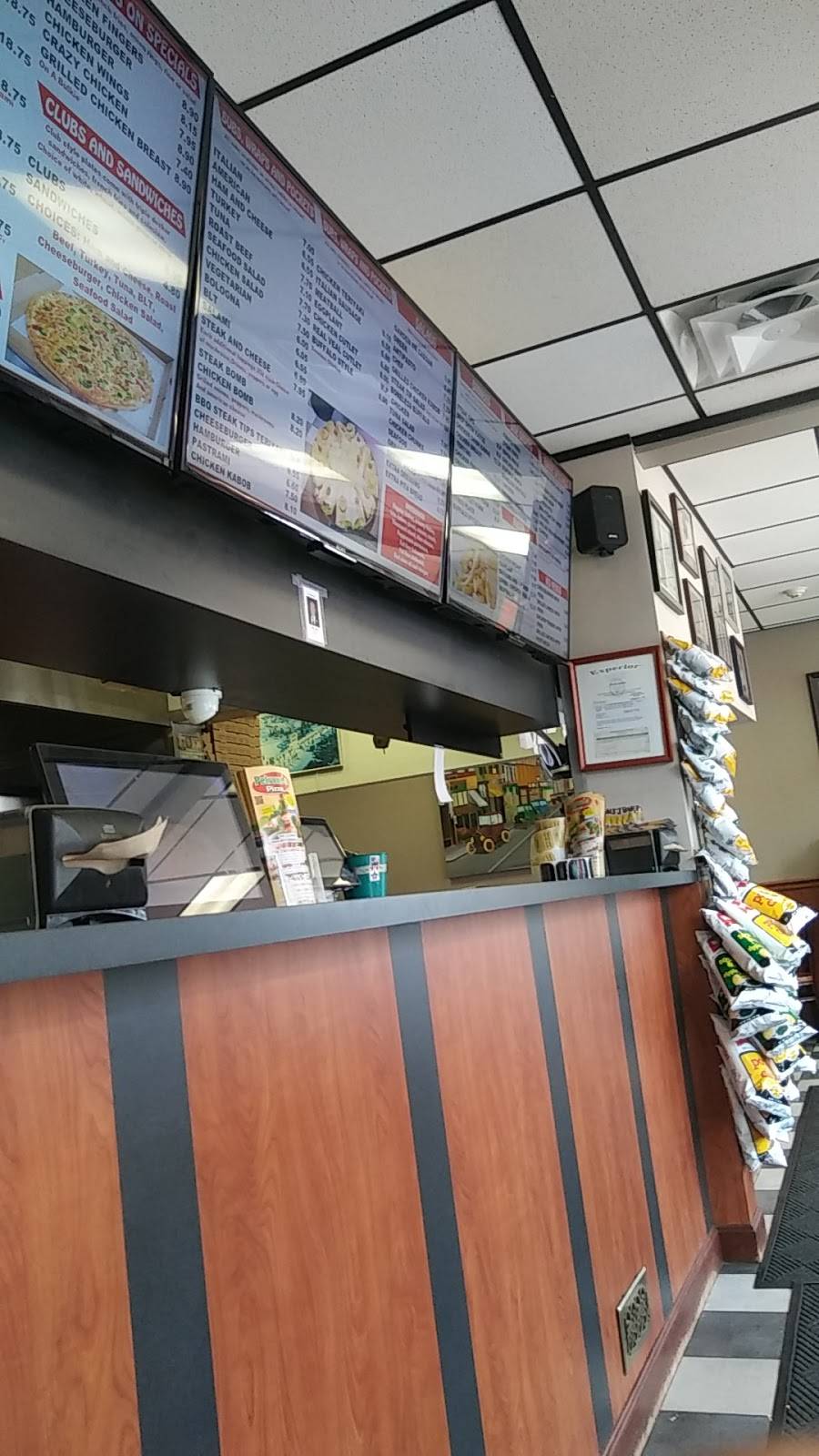 Petrones Pizza | meal takeaway | 438 Main St, Melrose, MA 02176, USA | 7816653209 OR +1 781-665-3209