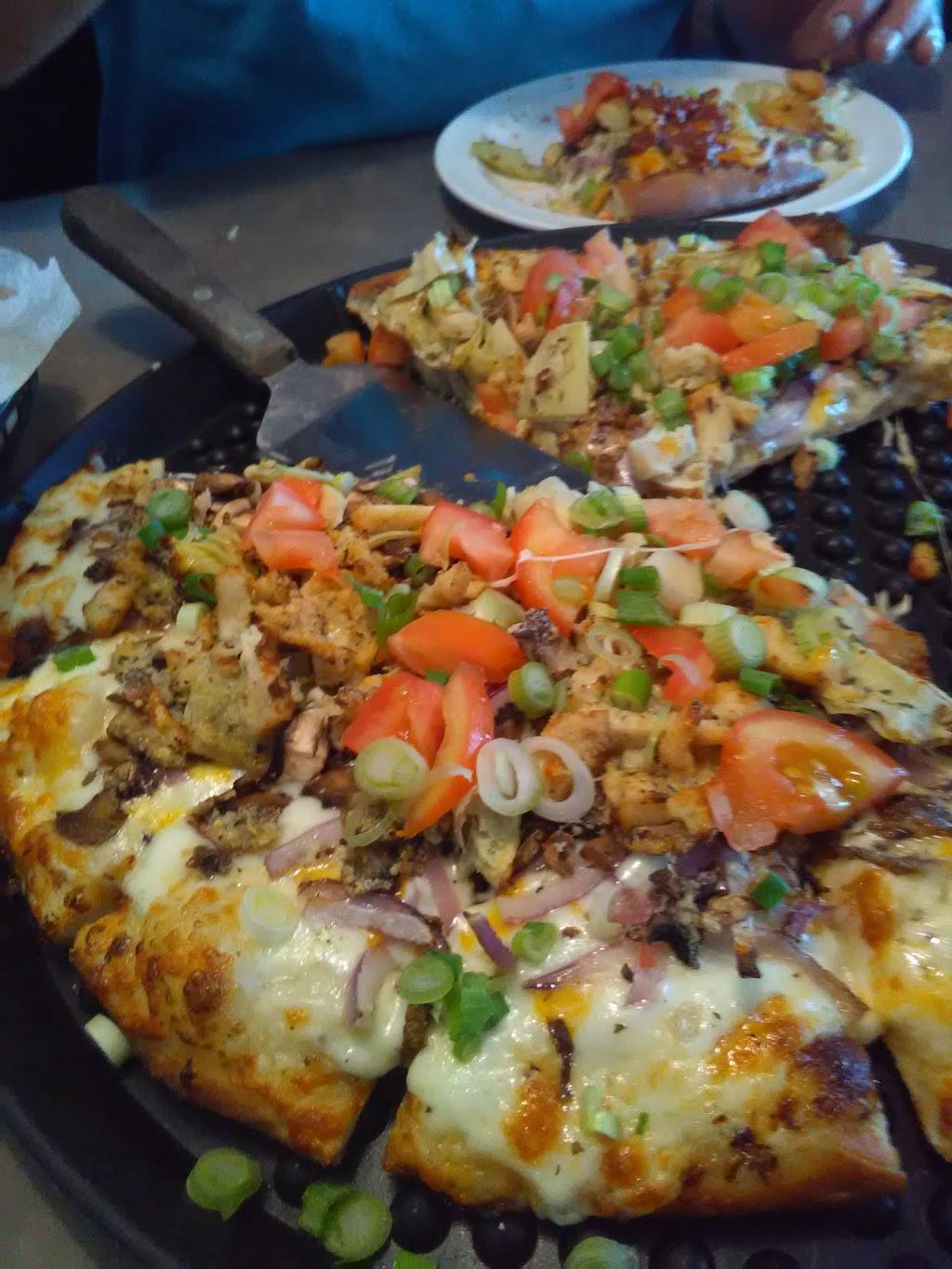 Pizza Bell | restaurant | 8996 Grant Line Rd, Elk Grove, CA 95624, USA | 9166866444 OR +1 916-686-6444