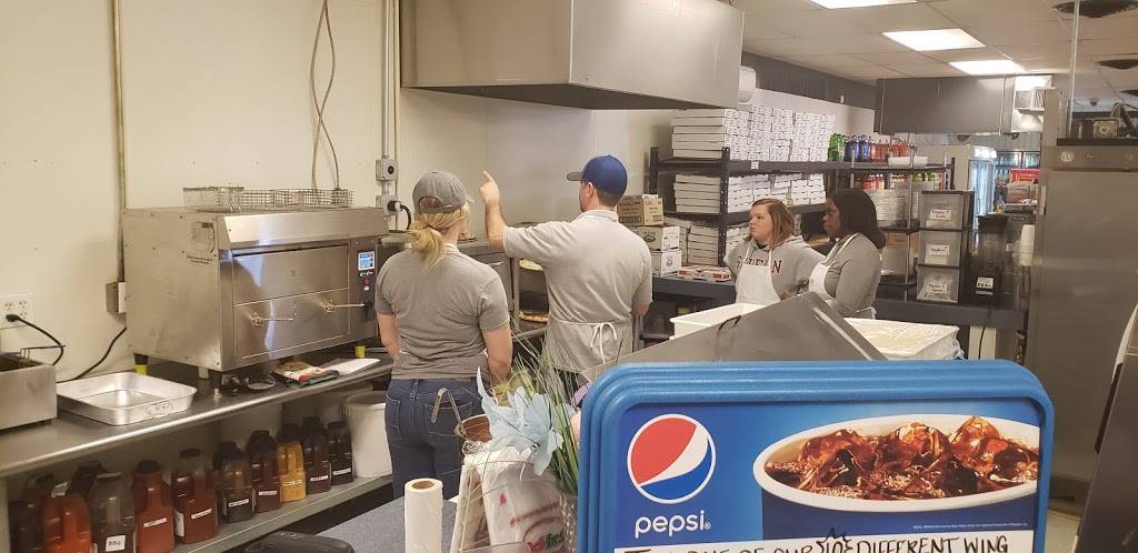 A Slice of Magic Pizzeria | restaurant | 5782 Forrest Ave, Dover, DE 19904, USA | 3025267667 OR +1 302-526-7667