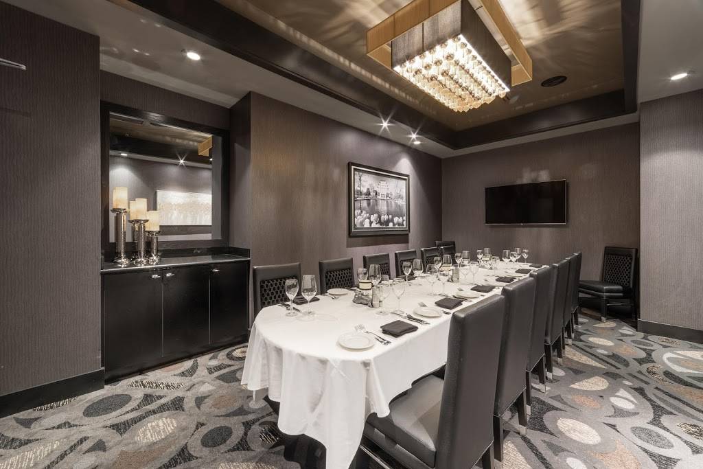 Mortons The Steakhouse | restaurant | 999 N 2nd St, St. Louis, MO 63102, USA | 3147254008 OR +1 314-725-4008