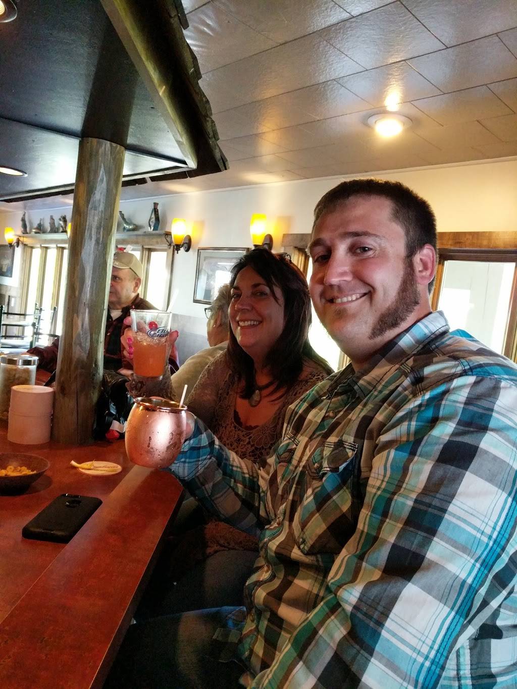 High View Inn | restaurant | W7766 Perkinstown Ave, Medford, WI 54451, USA | 7157857847 OR +1 715-785-7847