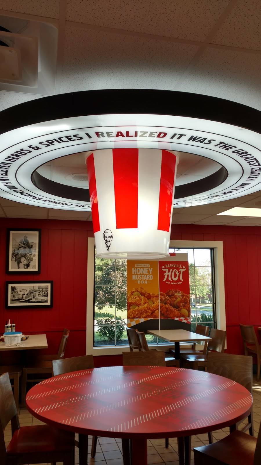 KFC | restaurant | 7125 Minstrel Way, Columbia, MD 21045, USA | 4102909083 OR +1 410-290-9083