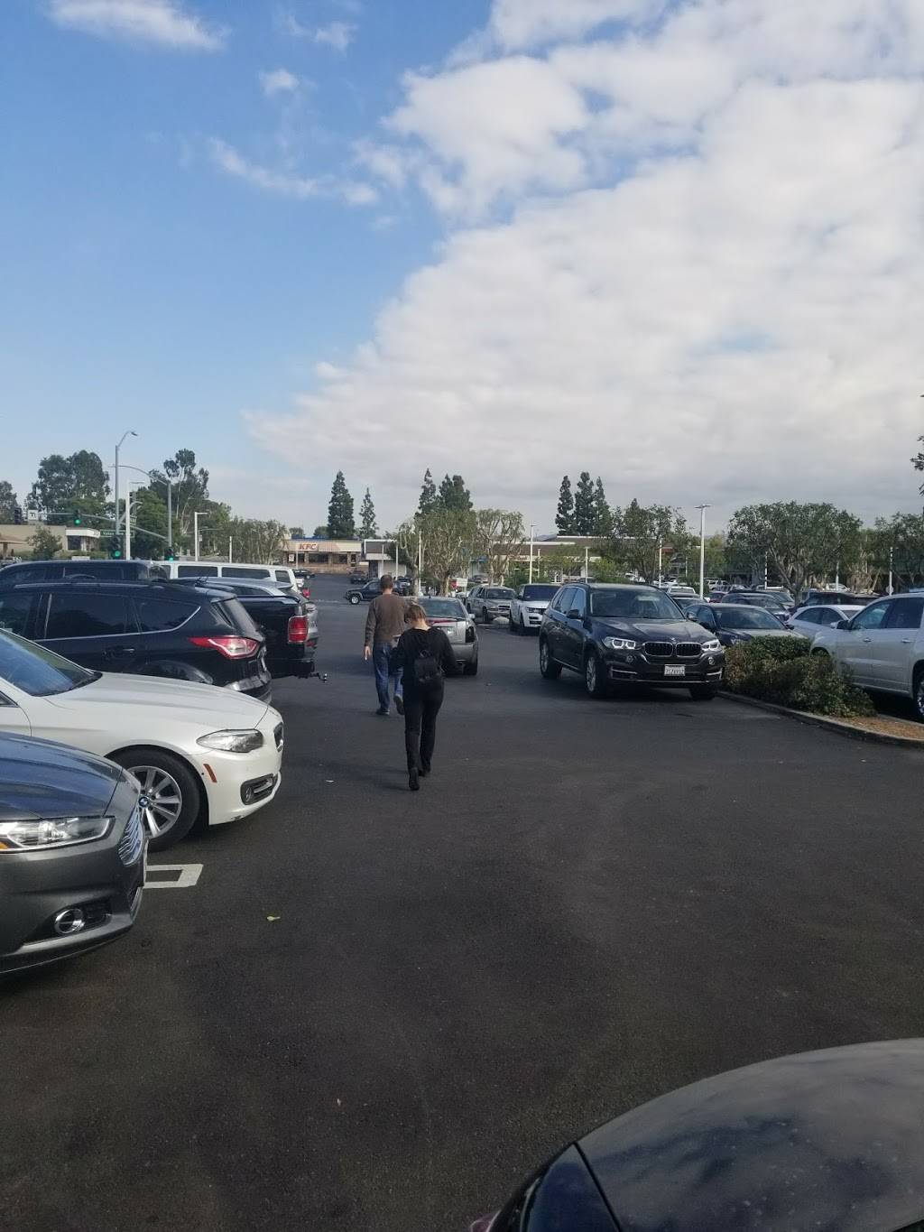 Starbucks | cafe | 17474 Yorba Linda Blvd, Yorba Linda, CA 92886, USA | 7145240019 OR +1 714-524-0019