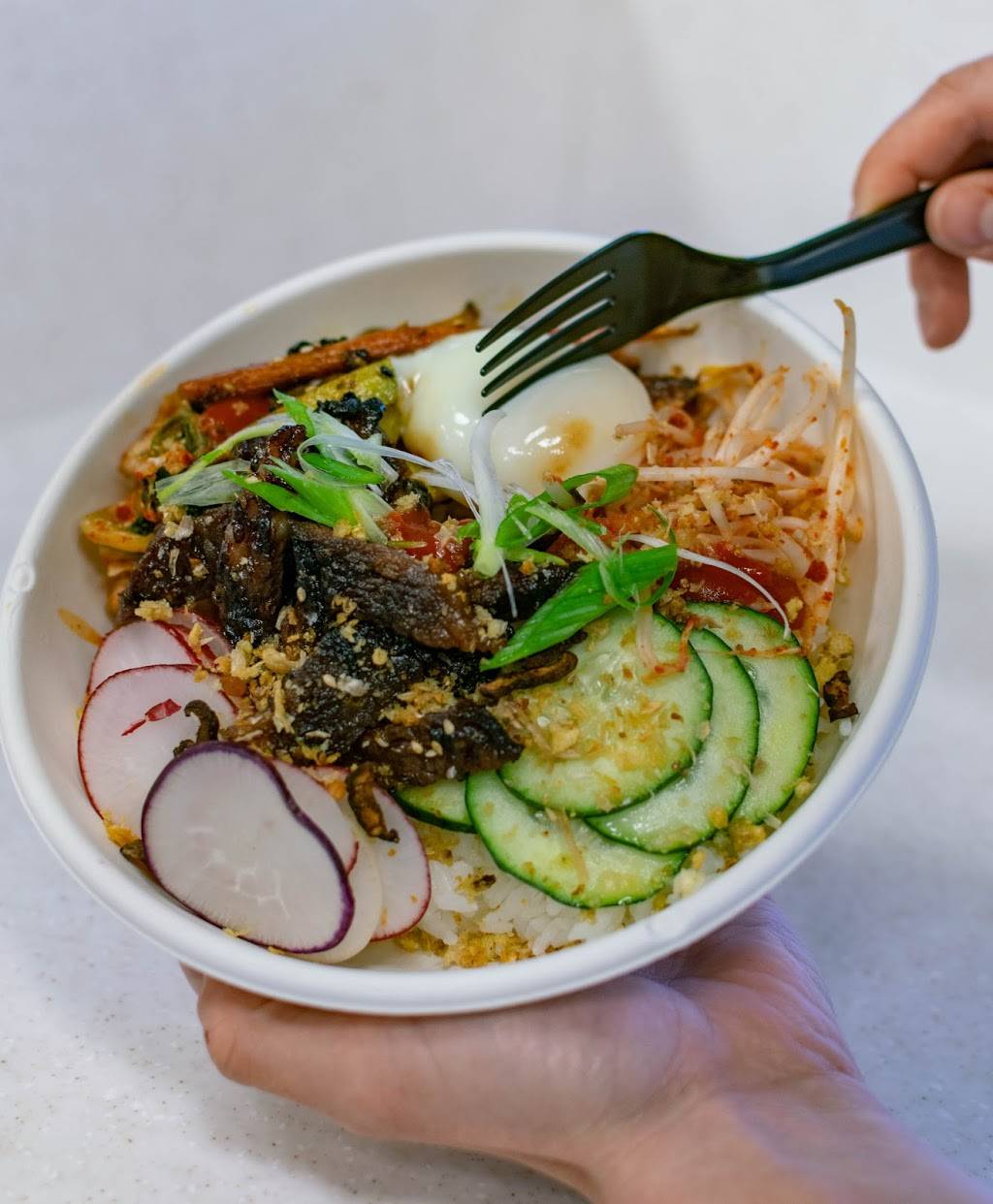 Pacific Bowls & Rolls | restaurant | 475 Alvarado St, Monterey, CA 93940, USA | 8315838433 OR +1 831-583-8433