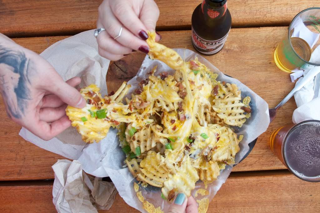 M.L.Rose Craft Beer & Burgers - Melrose | restaurant | 2535 8th Ave S #107, Nashville, TN 37204, USA | 6157128160 OR +1 615-712-8160