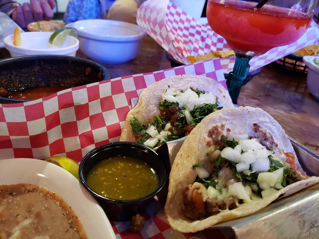 Mas Margaritas | restaurant | 588 Boyson Rd NE, Cedar Rapids, IA 52402, USA | 3198261800 OR +1 319-826-1800