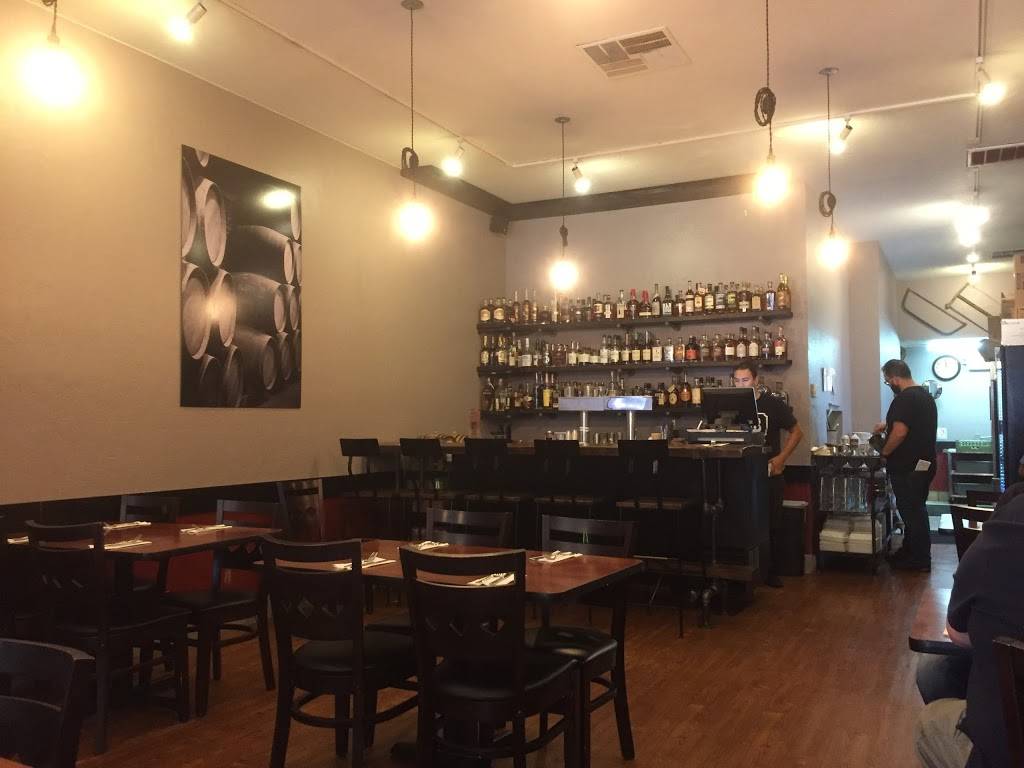 QBB - Quality Bourbons & Barbecue | restaurant | 216 Castro St, Mountain View, CA 94041, USA | 6509691112 OR +1 650-969-1112