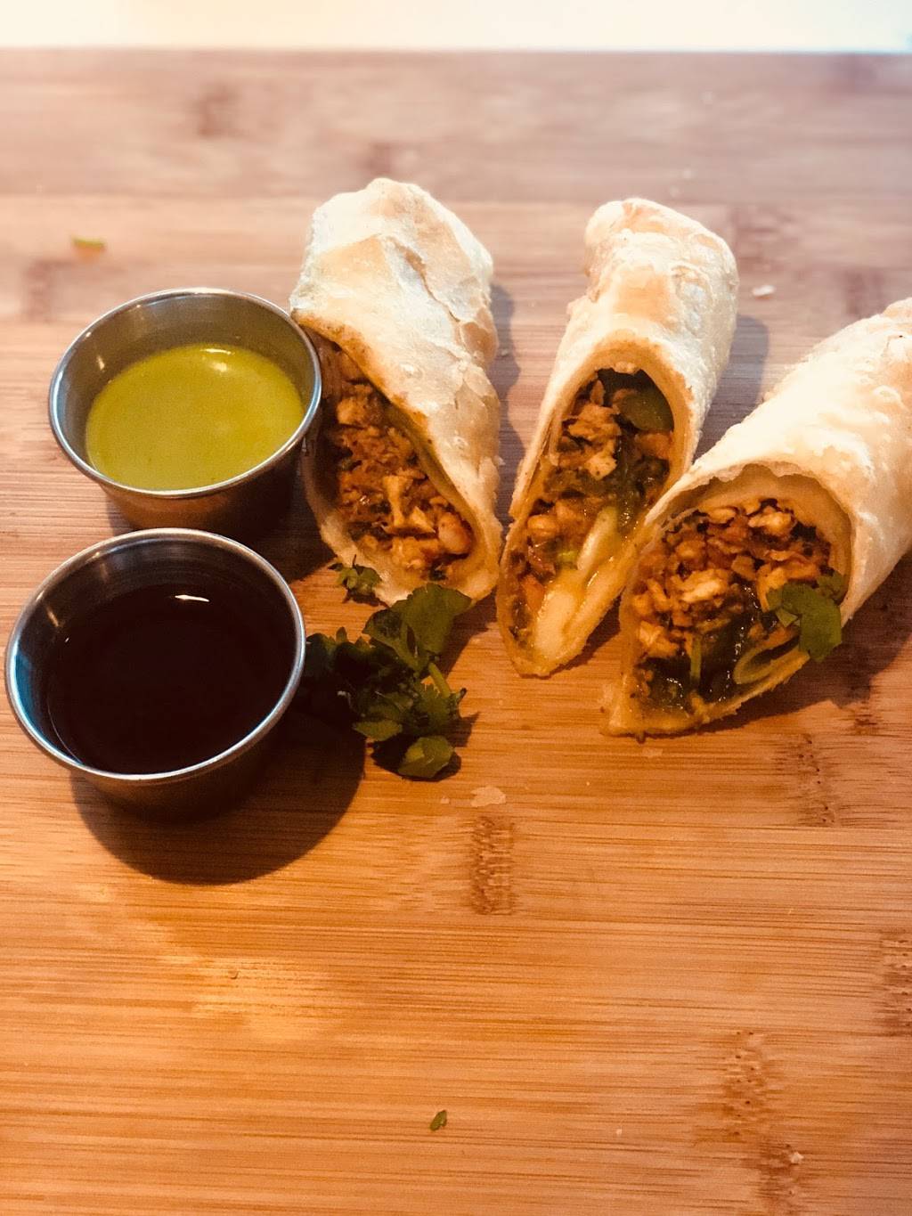 Tandoor Indian Cuisine | restaurant | 805 E Brandon Blvd, Brandon, FL 33511, USA | 8136547300 OR +1 813-654-7300