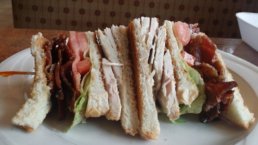 Betty Ross | restaurant | 28726 John R Rd, Madison Heights, MI 48071, USA | 2485411353 OR +1 248-541-1353