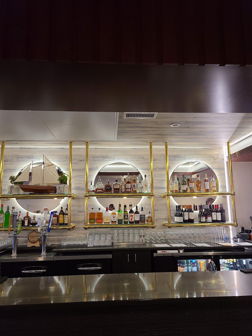 Oakley Fish House | restaurant | 3036 Madison Rd, Cincinnati, OH 45209, USA | 5136313474 OR +1 513-631-3474