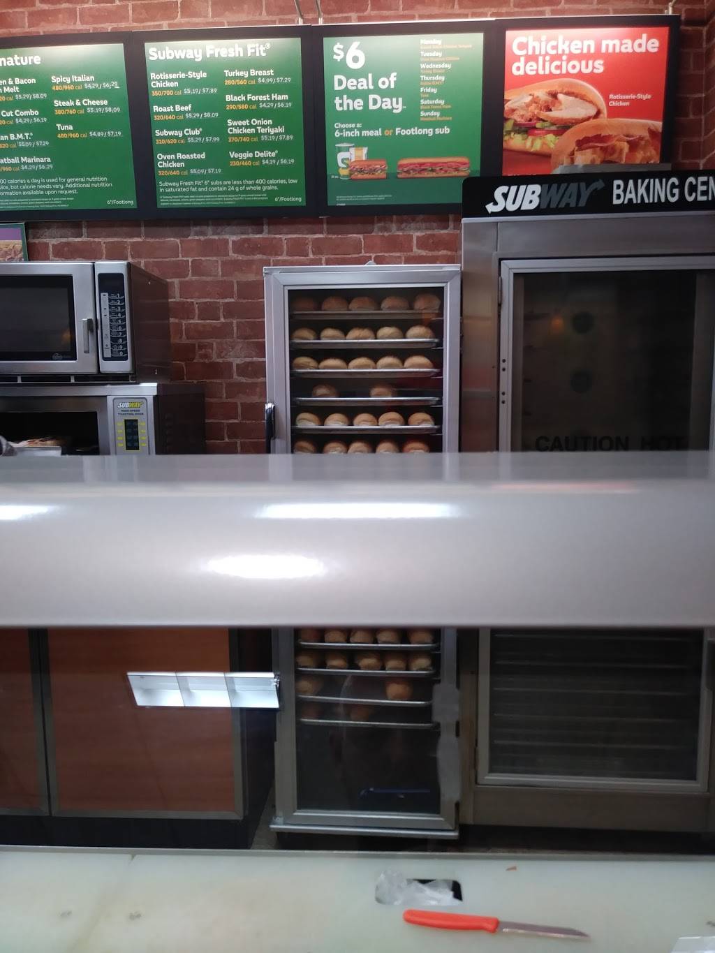 Subway | restaurant | 1460 E Bert Kouns Industrial Loop, Shreveport, LA 71105, USA | 3187984030 OR +1 318-798-4030