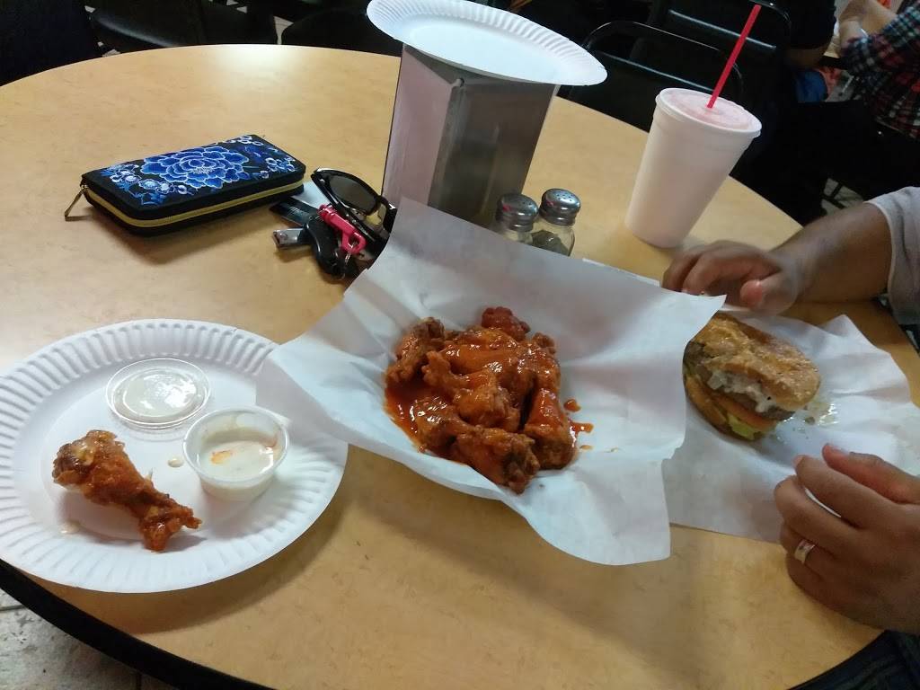 Long Wongs | restaurant | 5270 N 59th Ave, Glendale, AZ 85301, USA | 6239344455 OR +1 623-934-4455