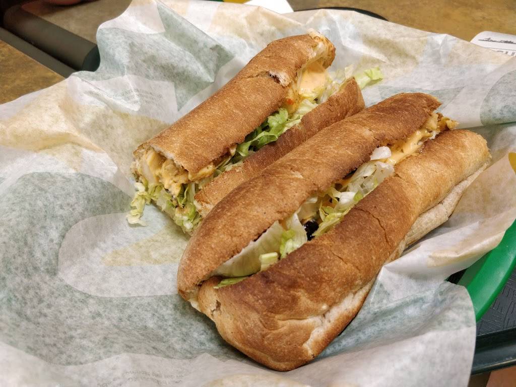Subway | restaurant | 2720-B S Dixie Hwy, Miami, FL 33133, USA | 7865585474 OR +1 786-558-5474