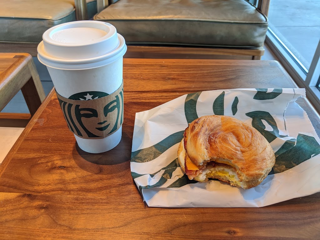 Starbucks | cafe | 2365 S 4th St, El Centro, CA 92243, USA | 7603353531 OR +1 760-335-3531