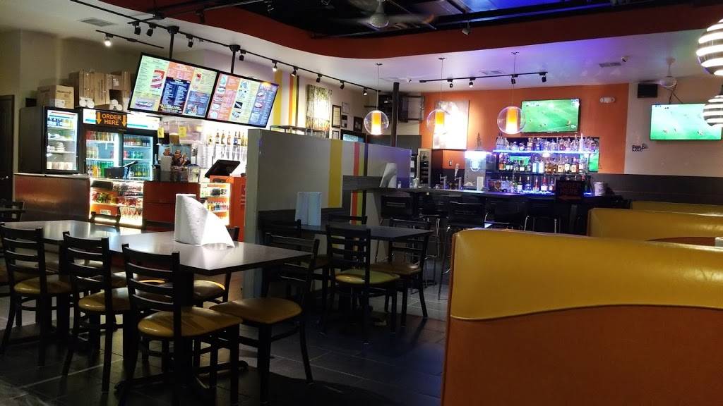 La Hechizera | restaurant | 924 N Collins St, Arlington, TX 76011, USA | 8178041128 OR +1 817-804-1128