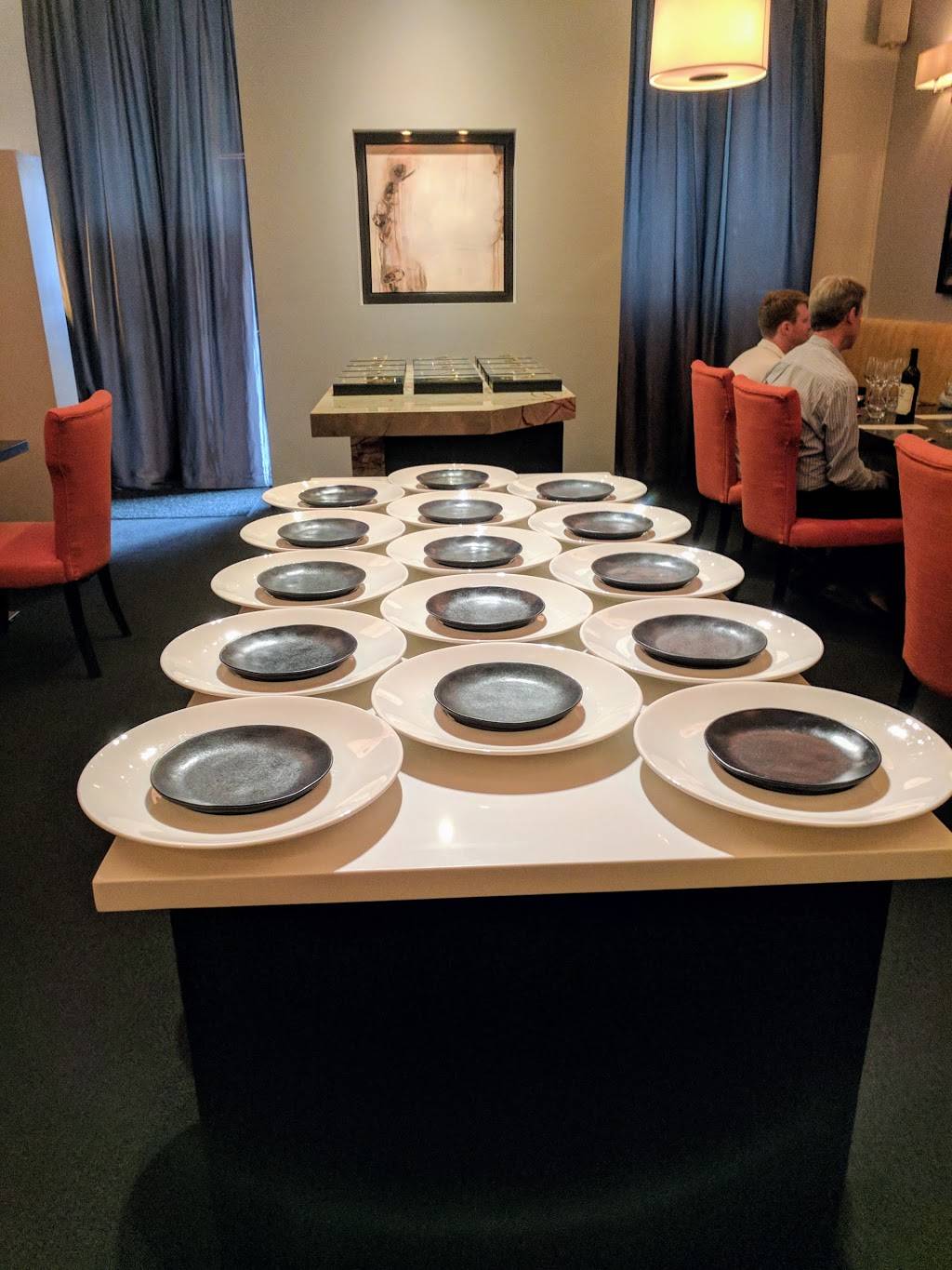 goosefoot | restaurant | 2656 W Lawrence Ave, Chicago, IL 60625, USA | 7739427547 OR +1 773-942-7547