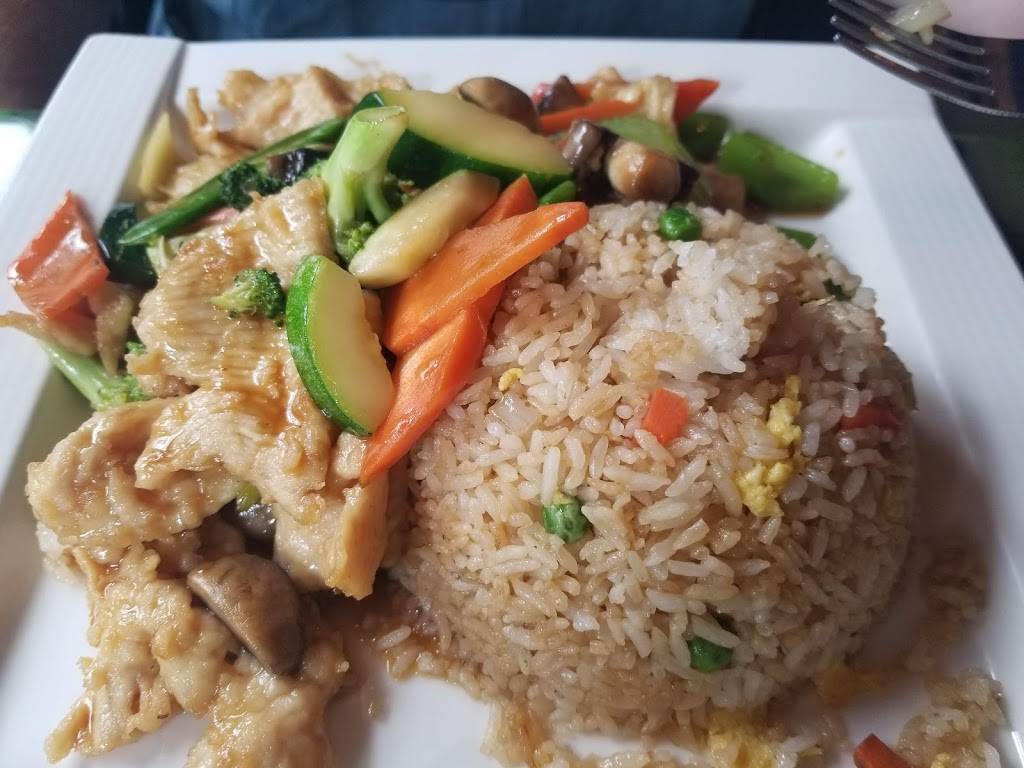 Sushi Yoshi | restaurant | 1128 Mountain Rd, Stowe, VT 05672, USA | 8022534135 OR +1 802-253-4135